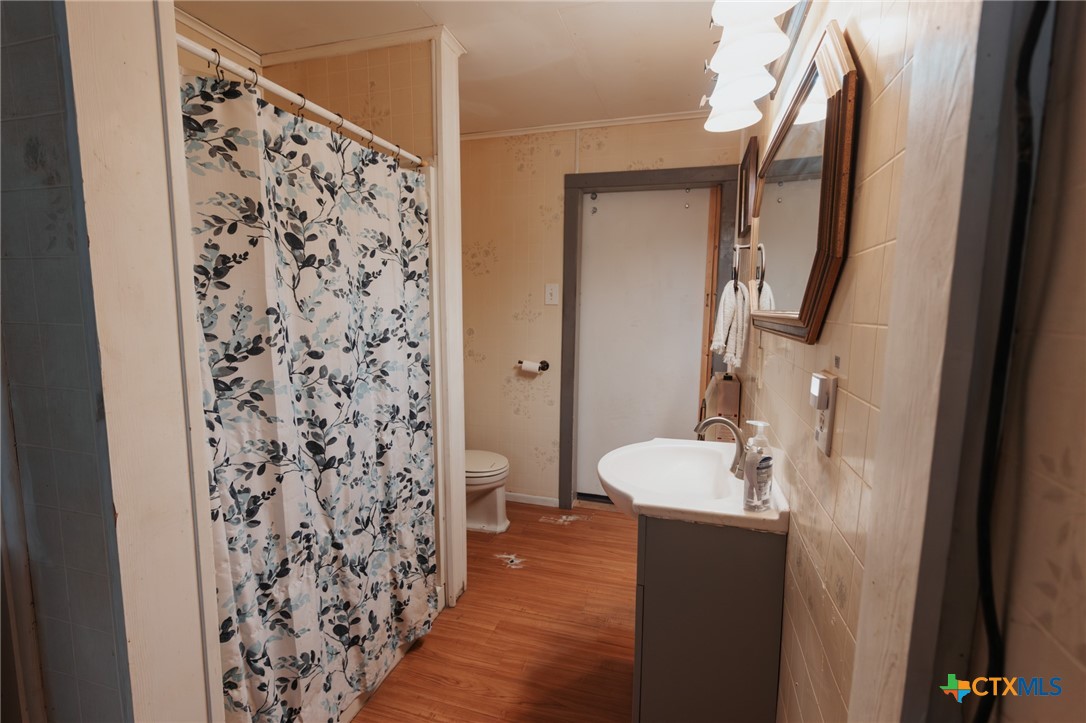 200 Williams Street Property Photo 10