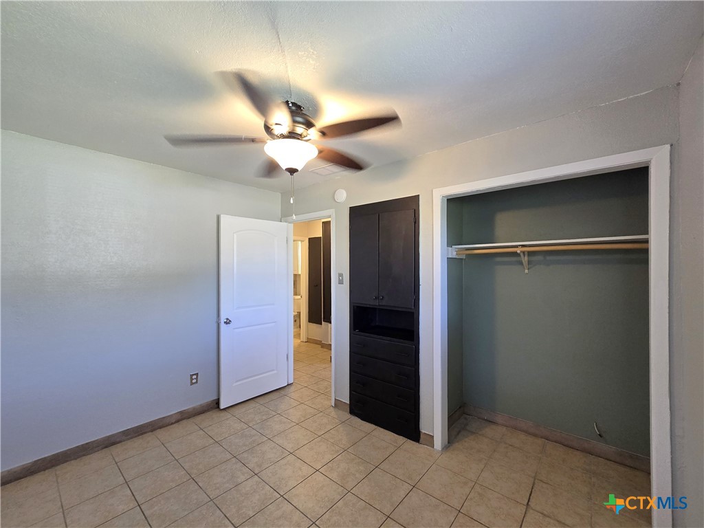 212 E Valley Road B Property Photo 5