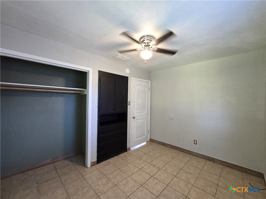 212 E Valley Road B Property Photo 7