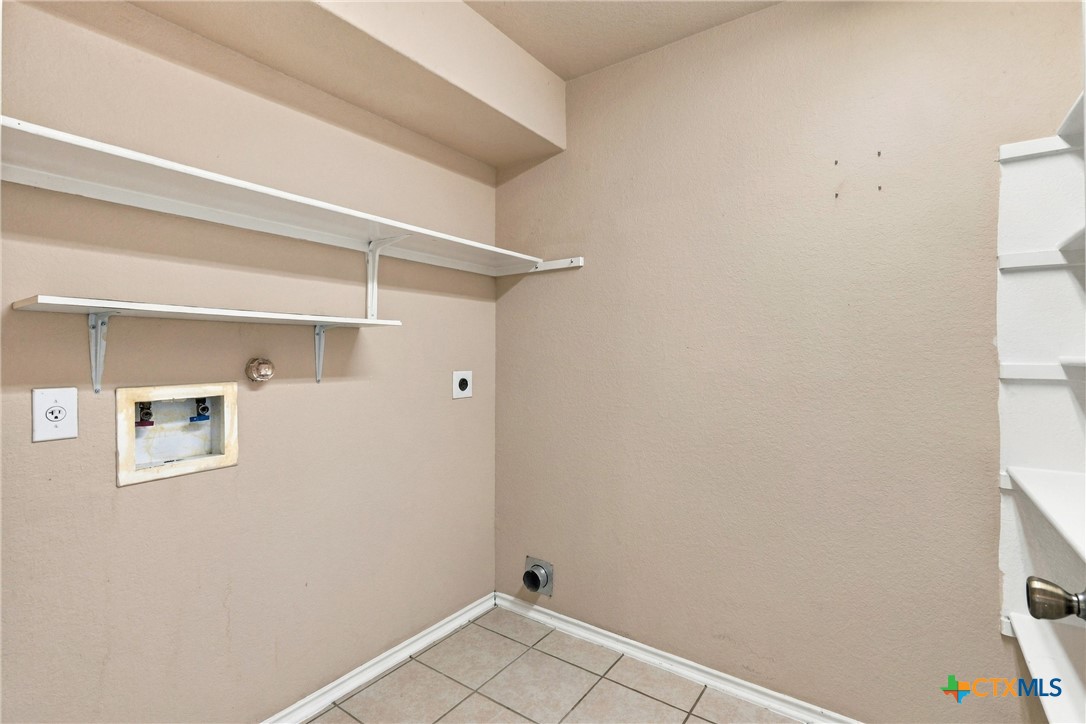 235 Roadrunner Avenue Property Photo 12