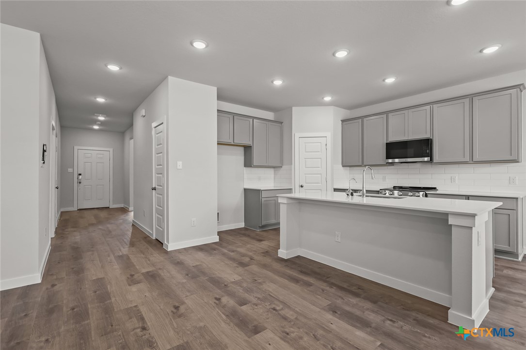 2528 Heritance Pass Property Photo 5