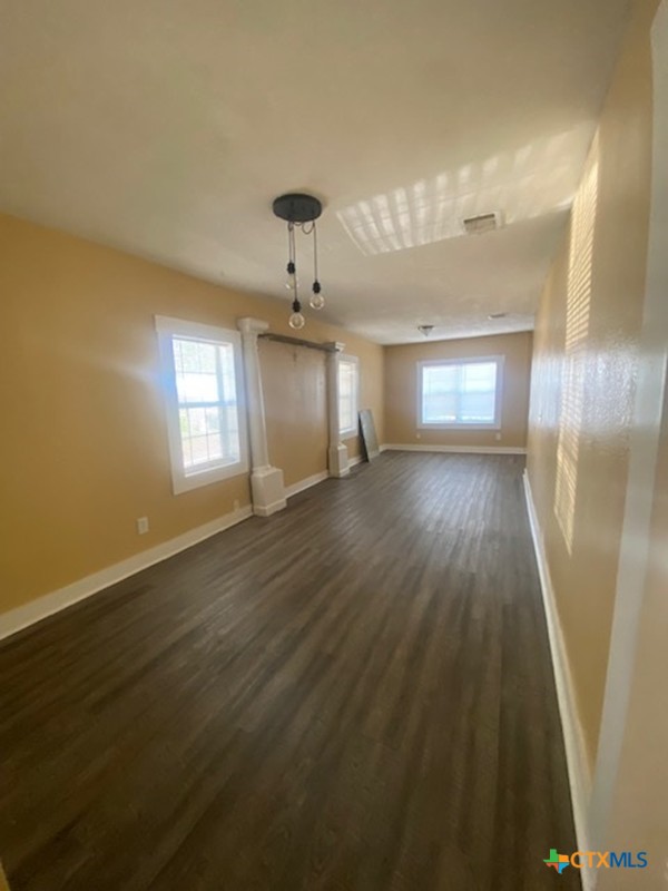 214 S Hackberry Avenue Property Photo 7
