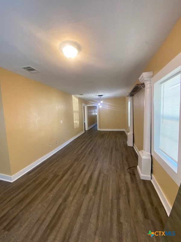214 S Hackberry Avenue Property Photo 10