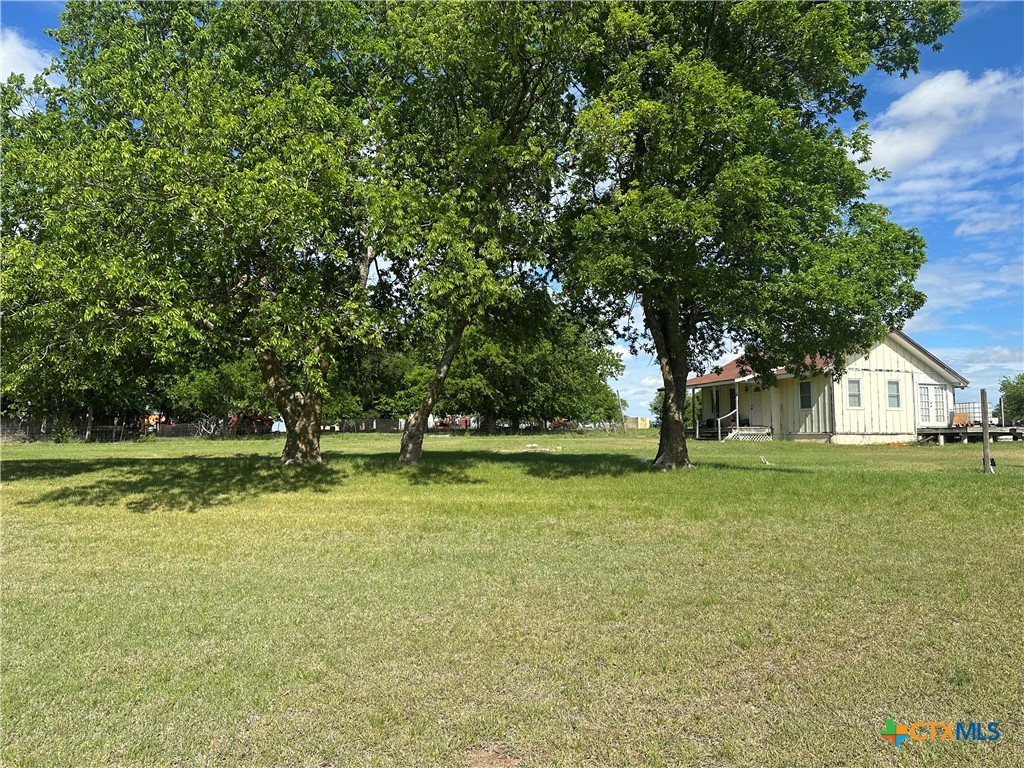 1998 W Hillyard Road Property Photo 11
