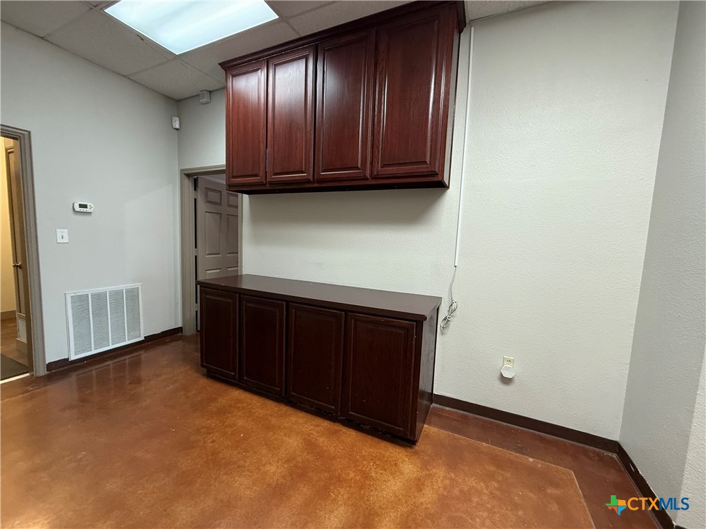 2100 E Stan Schlueter Loop F Property Photo 8