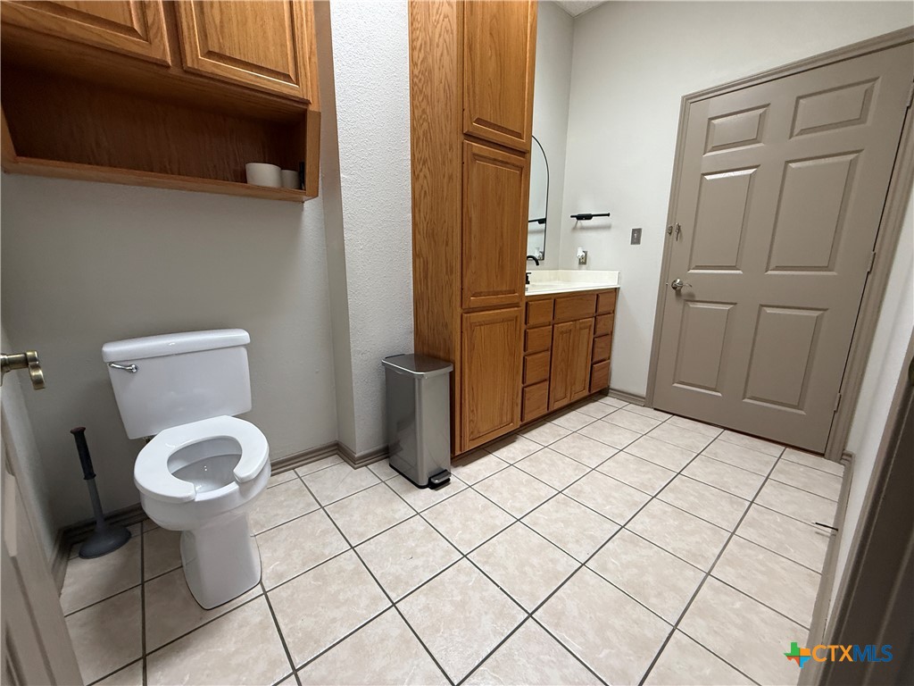 2100 E Stan Schlueter Loop F Property Photo 15