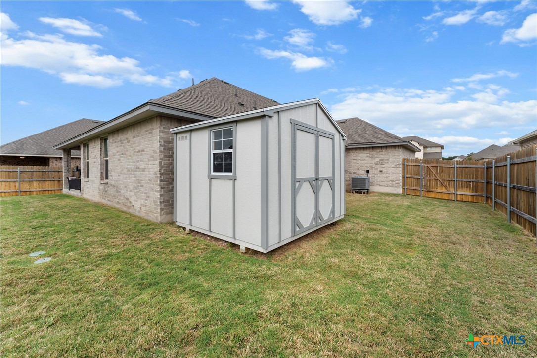5873 Copano Loop Property Photo 28