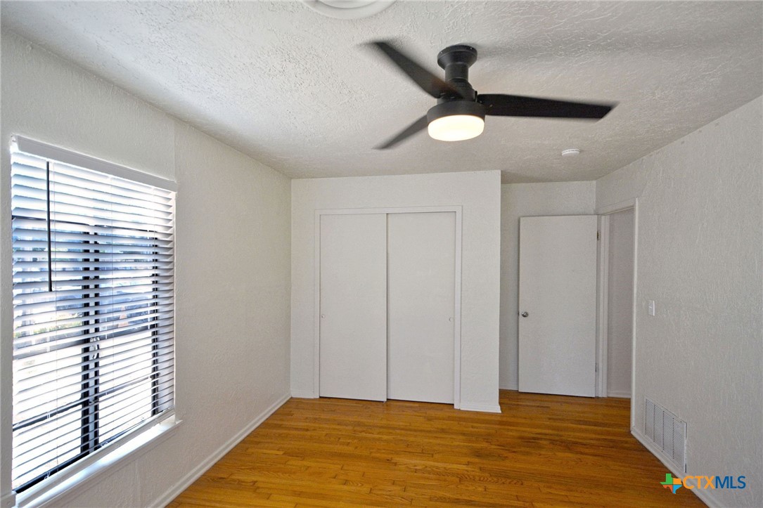 268 E Mill Street Property Photo 14