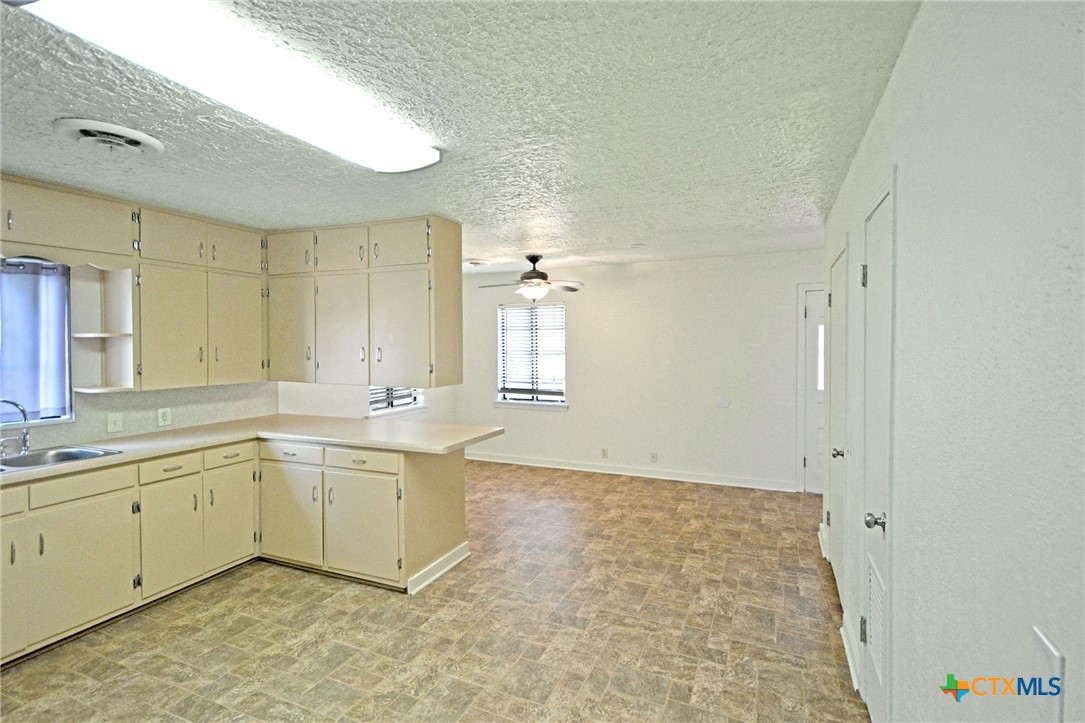 268 E Mill Street Property Photo 27