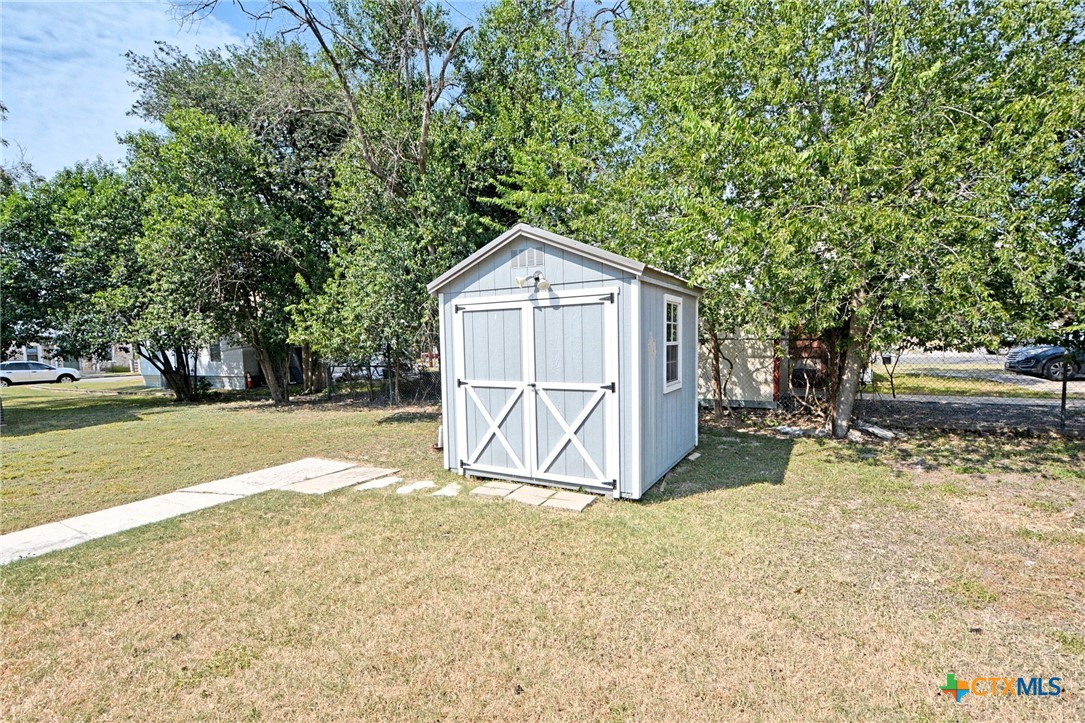 268 E Mill Street Property Photo 31