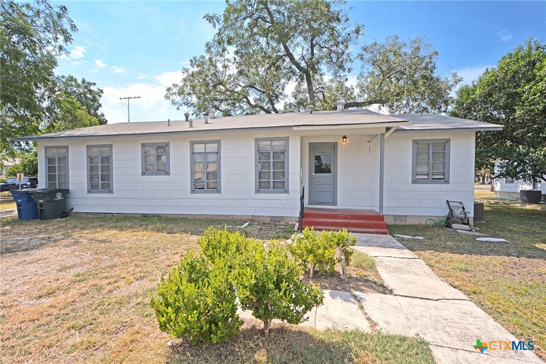 268 E Mill Street Property Photo 33