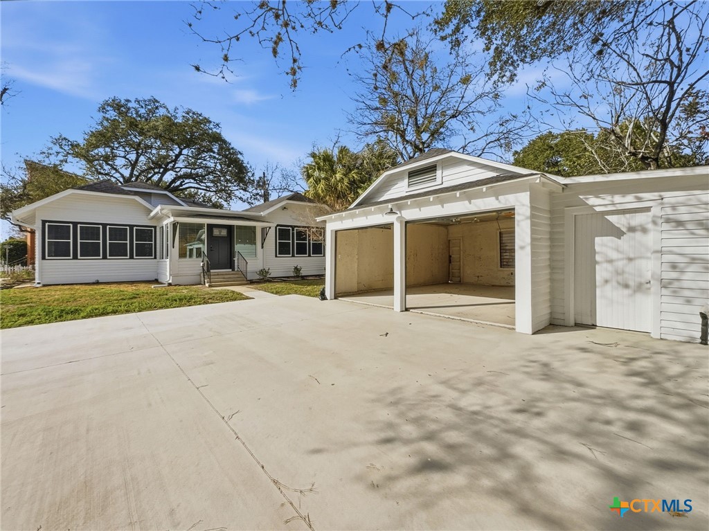 208 W Goodwin Avenue Property Photo 22