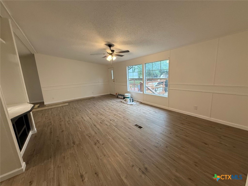 532 Grandview Bend Property Photo 3