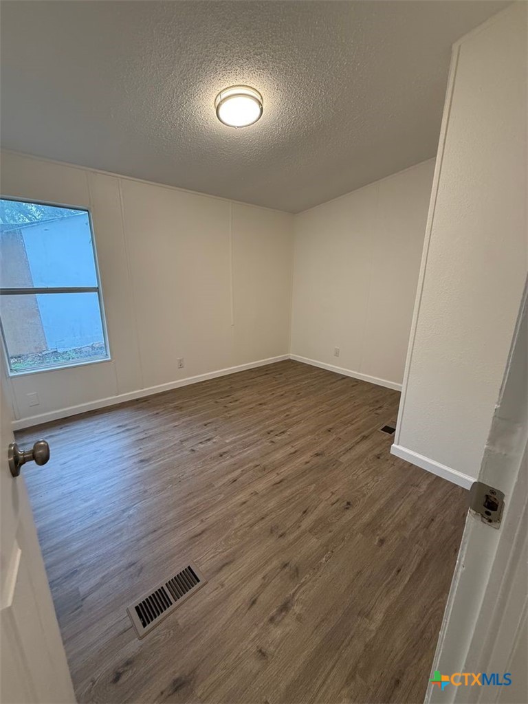 532 Grandview Bend Property Photo 12