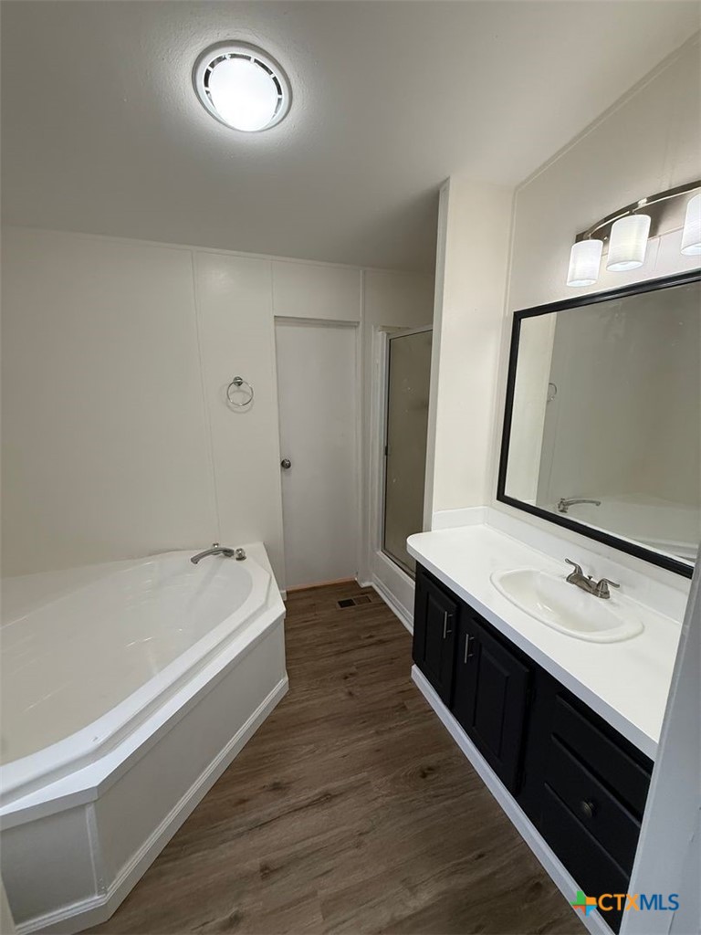 532 Grandview Bend Property Photo 13
