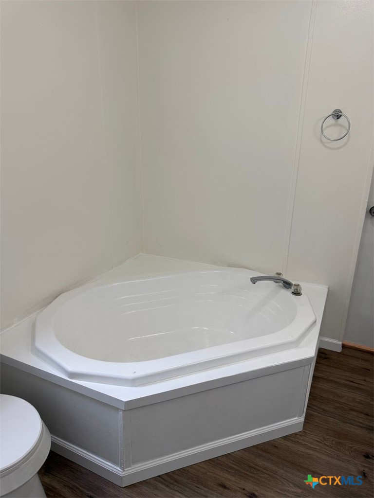 532 Grandview Bend Property Photo 14