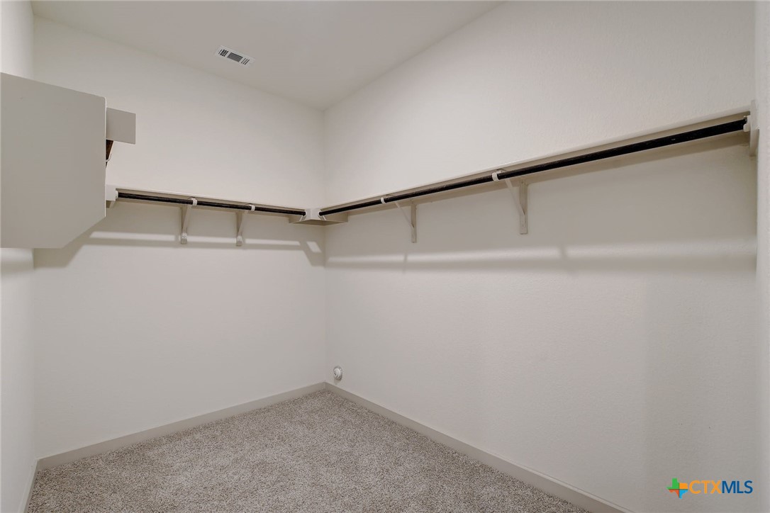 121 Fairfax Avenue Property Photo 16