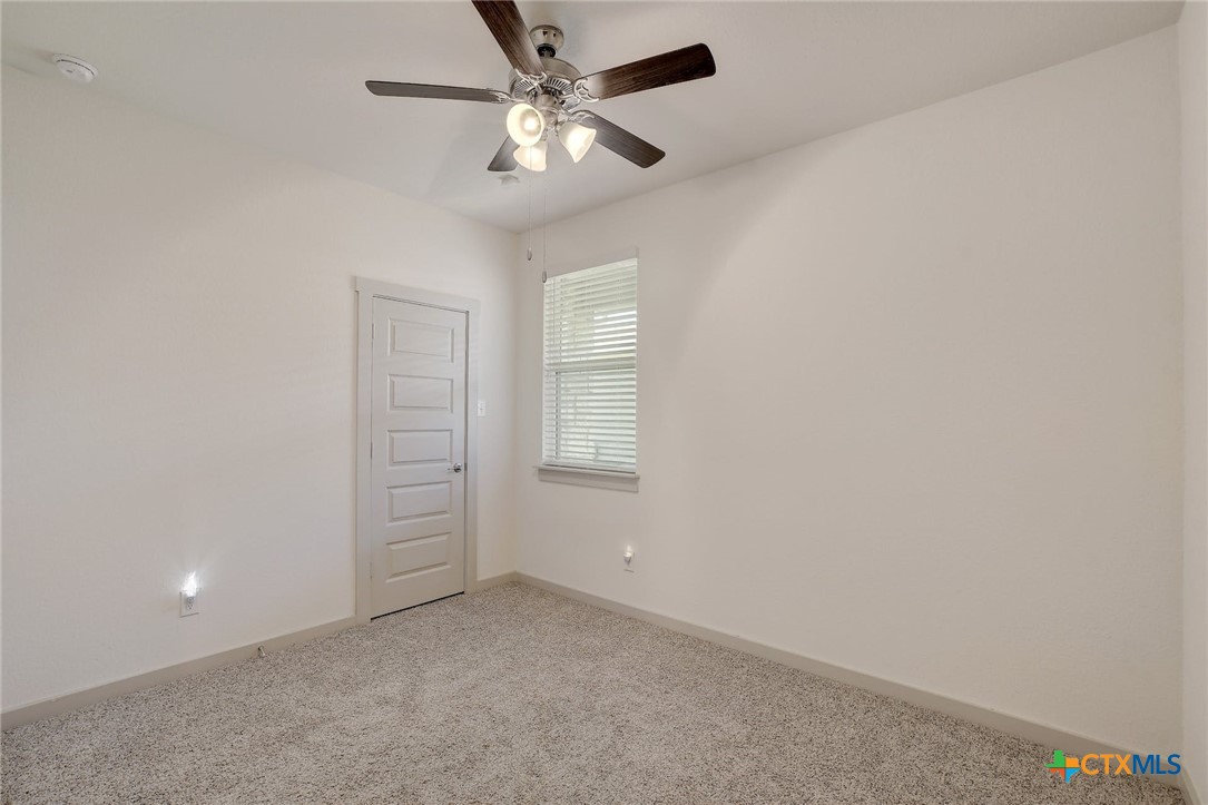 121 Fairfax Avenue Property Photo 17