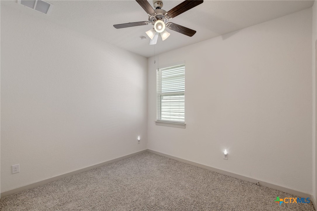 121 Fairfax Avenue Property Photo 18