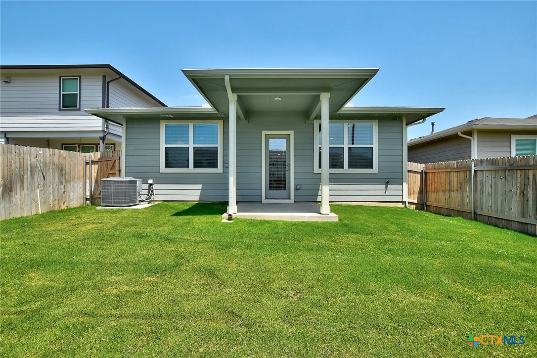 121 Fairfax Avenue Property Photo 22