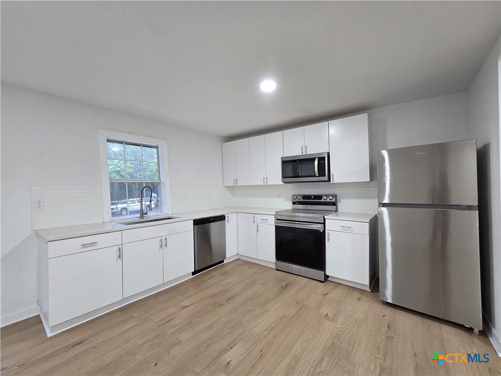 202 Marston Street B Property Photo 3