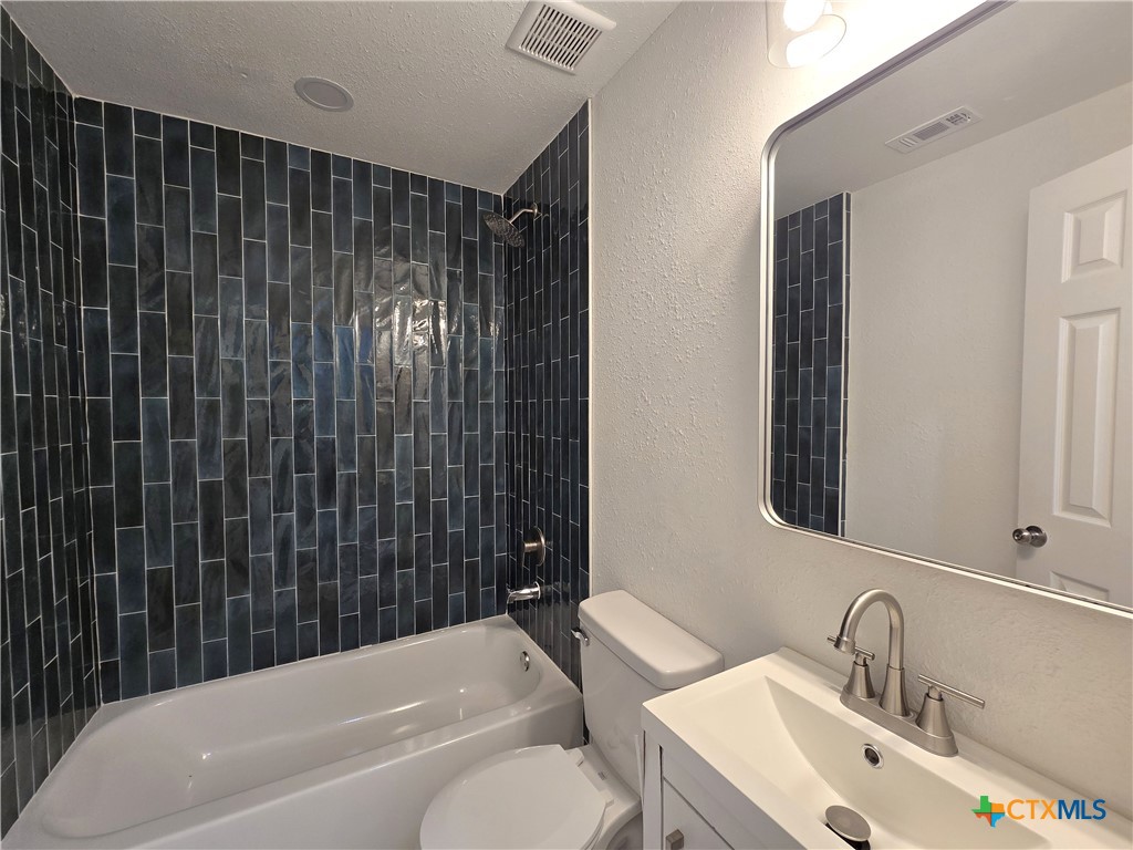 202 Marston Street B Property Photo 14