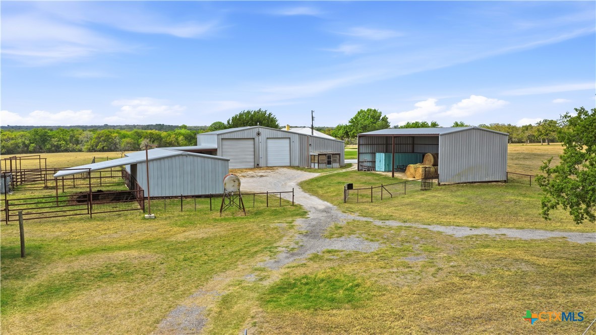 13661 E Highway 90 Property Photo 3