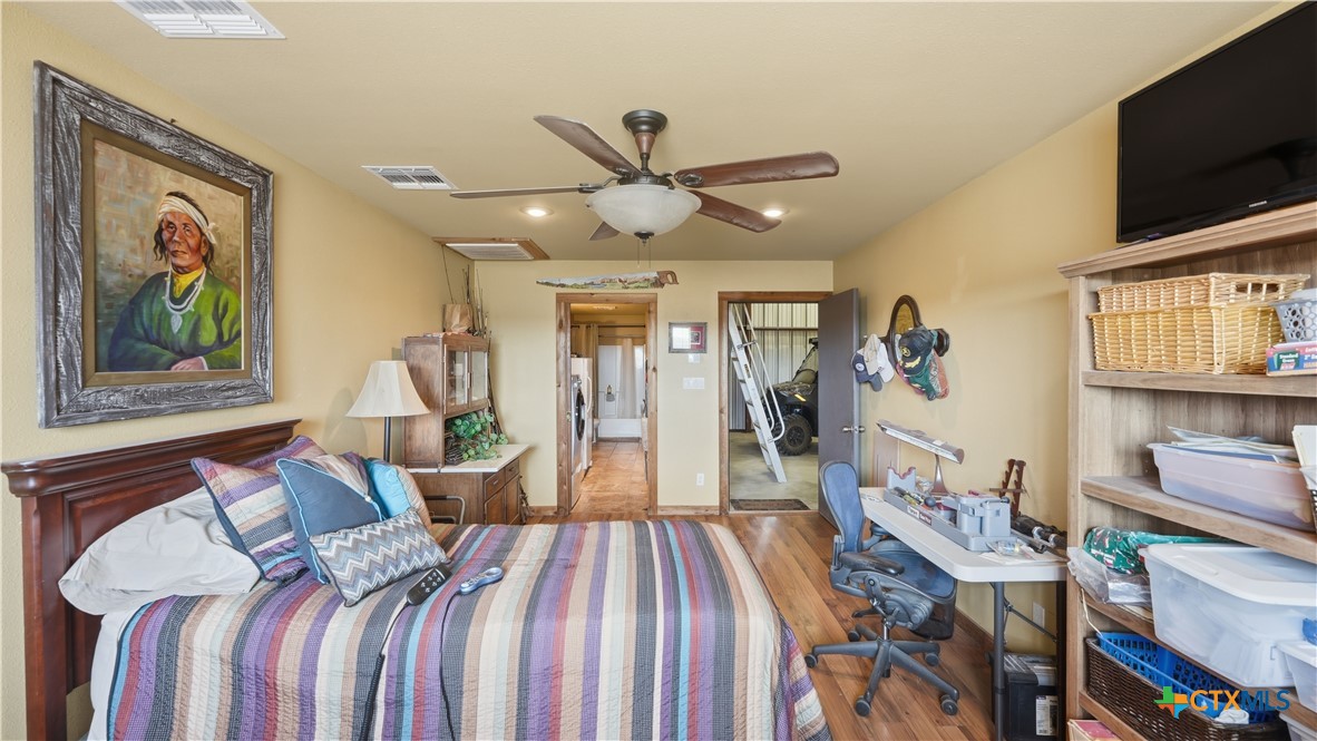13661 E Highway 90 Property Photo 45