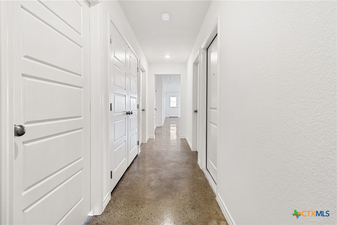 1223 Concord Drive B Property Photo 6
