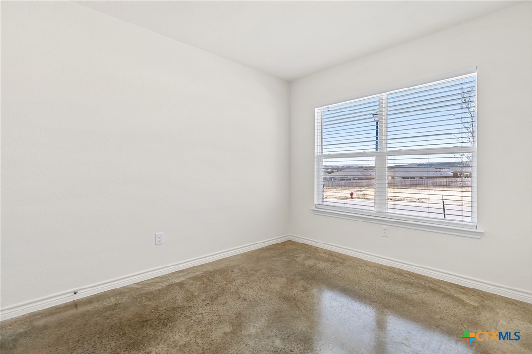 1223 Concord Drive B Property Photo 8
