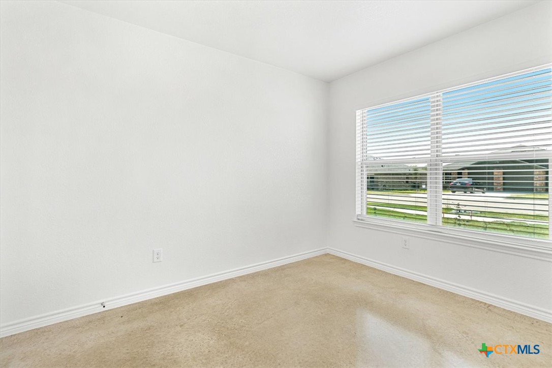 1226 Lehmann Drive B Property Photo 3