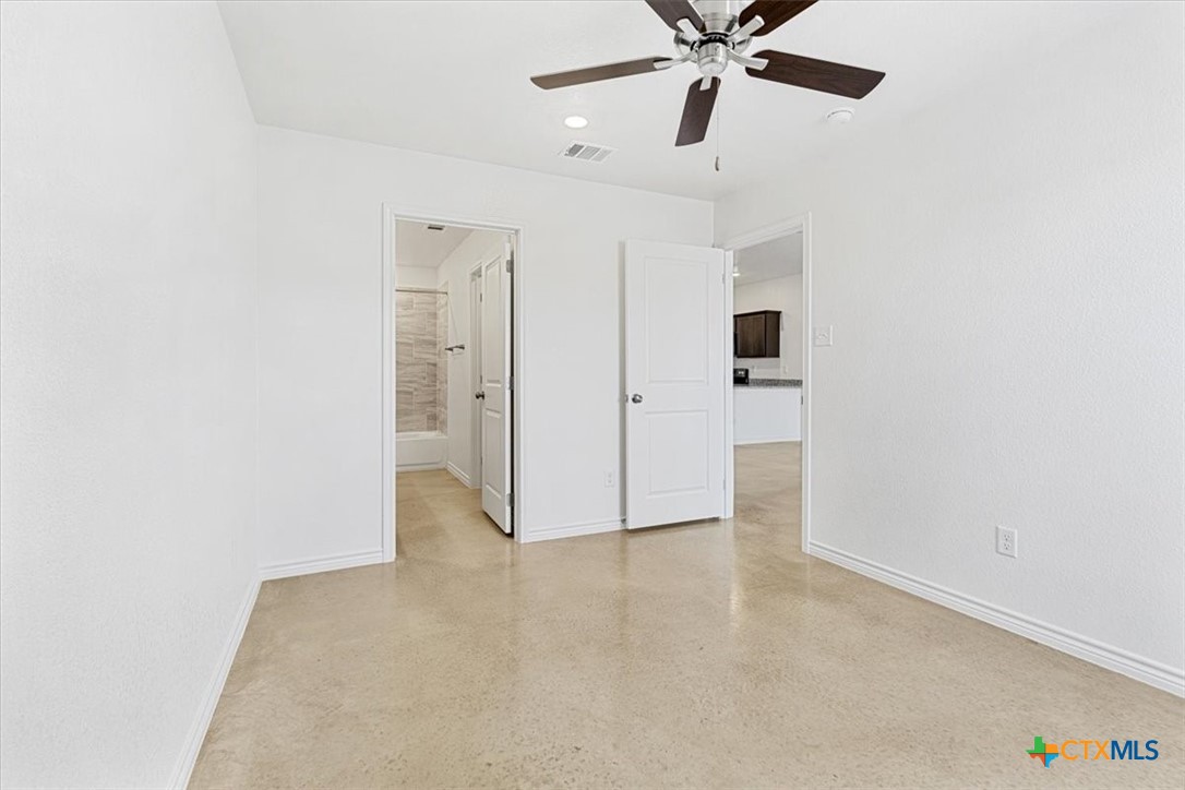 1226 Lehmann Drive B Property Photo 16