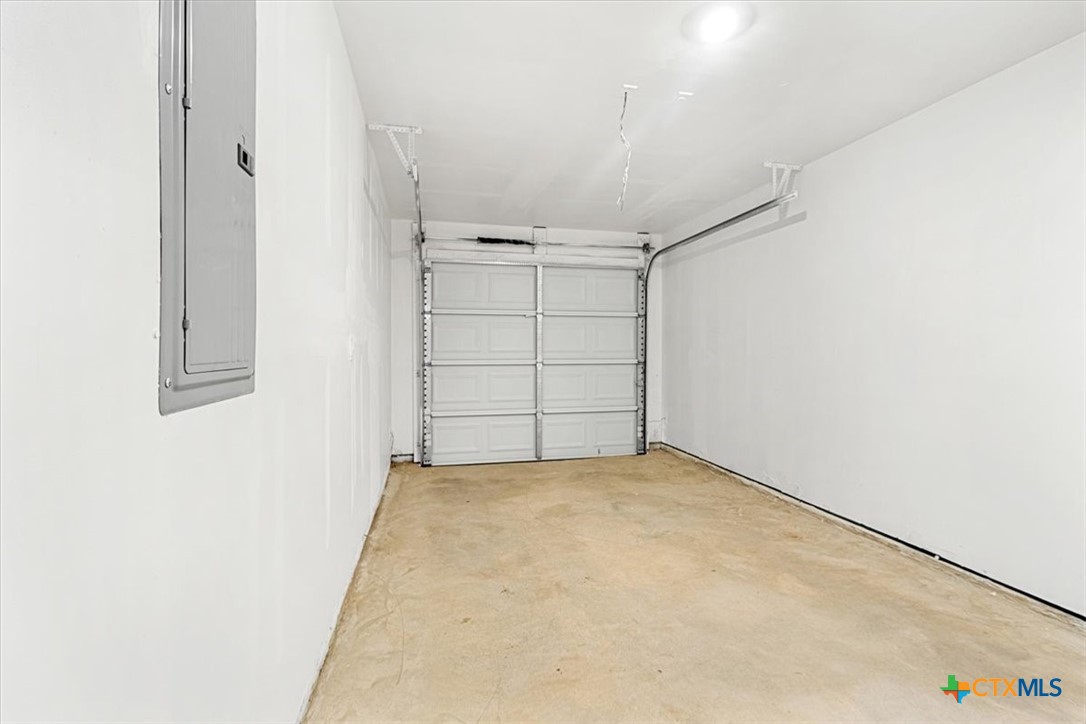 1226 Lehmann Drive B Property Photo 21