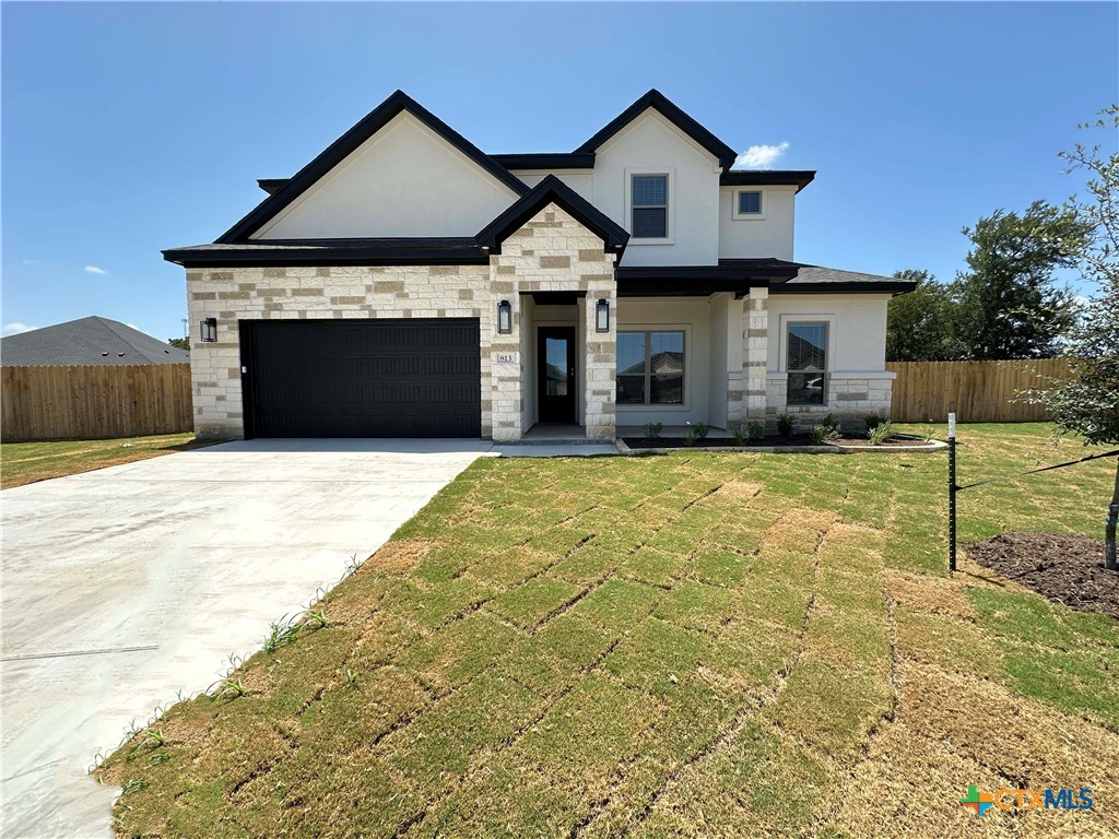 813 Golden Eagle Cove Property Photo 1