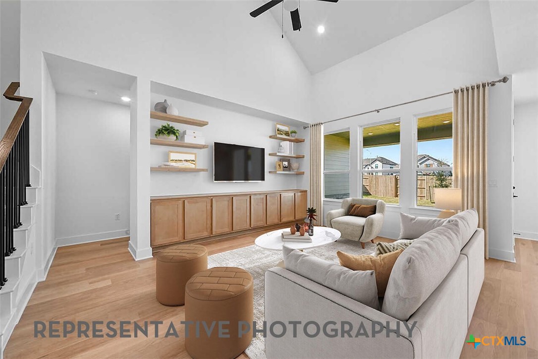 8905 Turaco Trail Property Photo 6