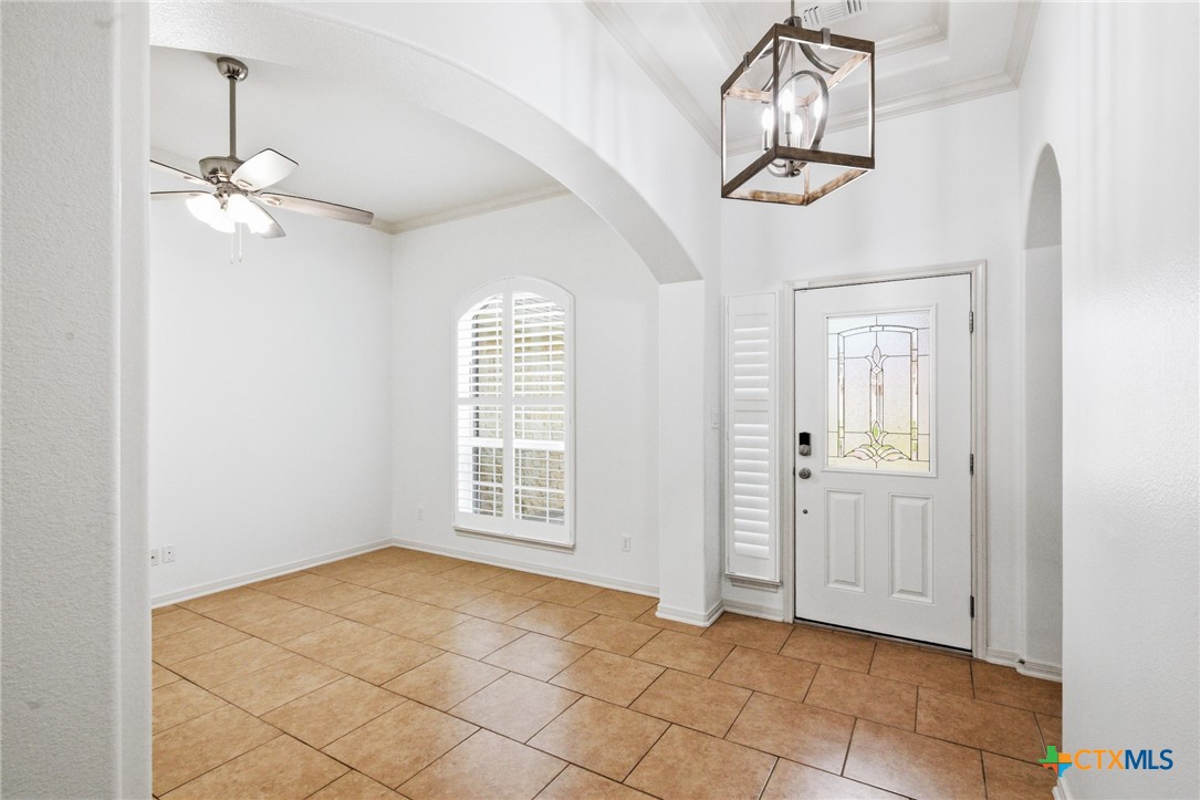 115 Sandstone Court Property Photo 8