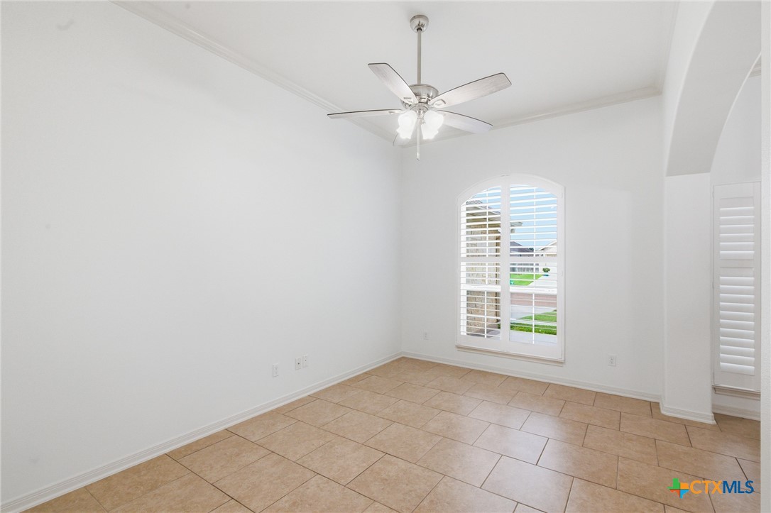 115 Sandstone Court Property Photo 9