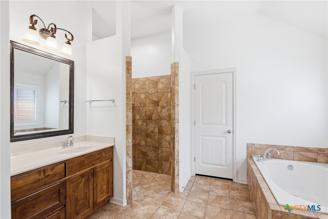 115 Sandstone Court Property Photo 15