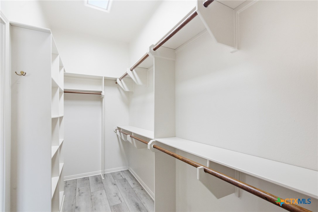115 Sandstone Court Property Photo 16