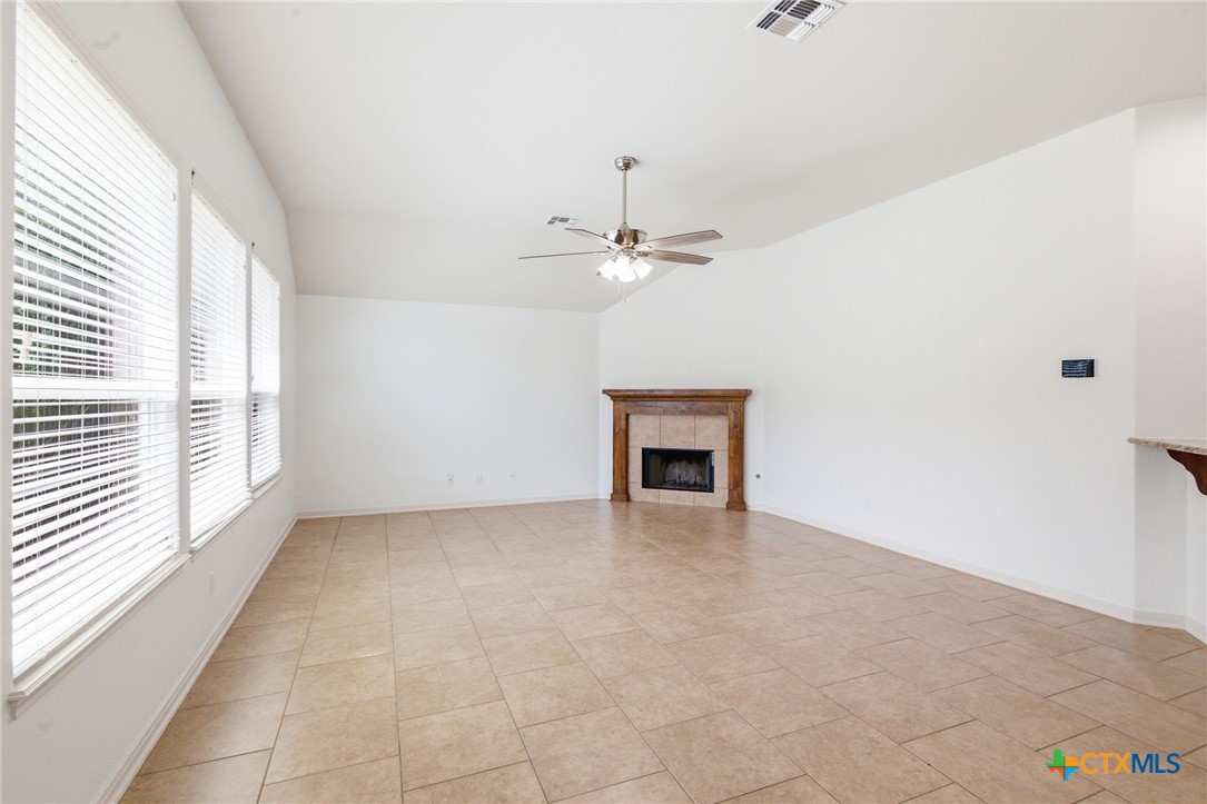 115 Sandstone Court Property Photo 22