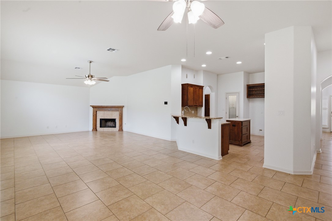 115 Sandstone Court Property Photo 23