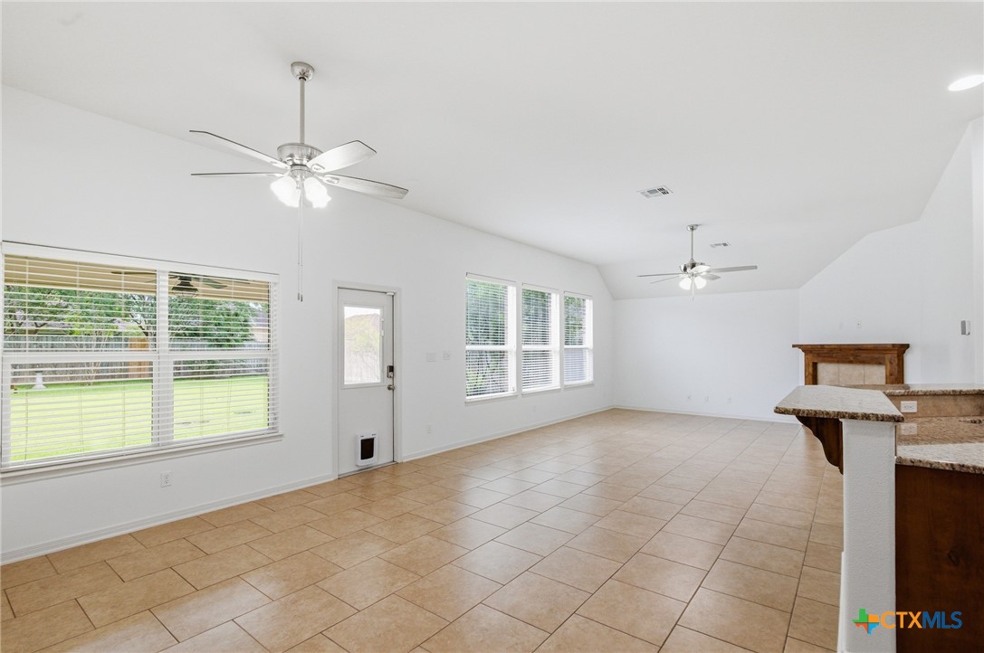 115 Sandstone Court Property Photo 26