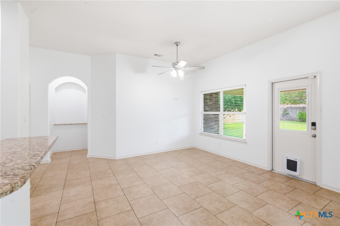 115 Sandstone Court Property Photo 29
