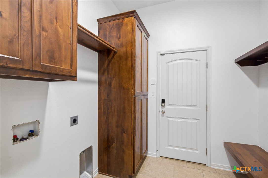 115 Sandstone Court Property Photo 31