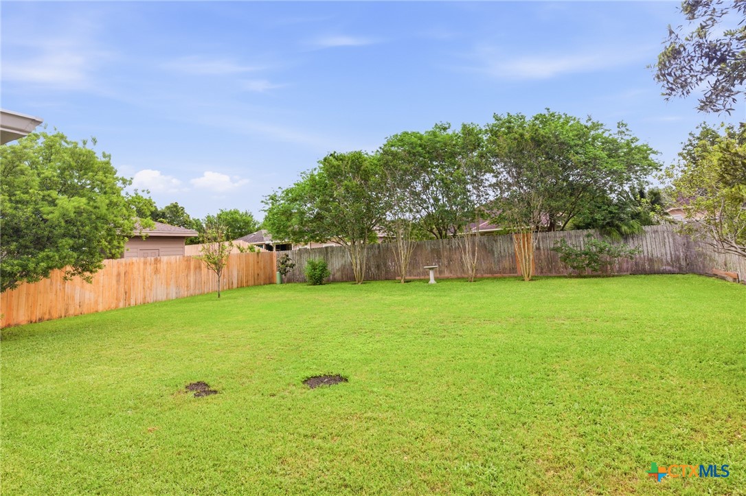 115 Sandstone Court Property Photo 36