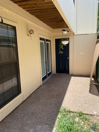 6718 Silvermine Drive 302 Property Photo 2