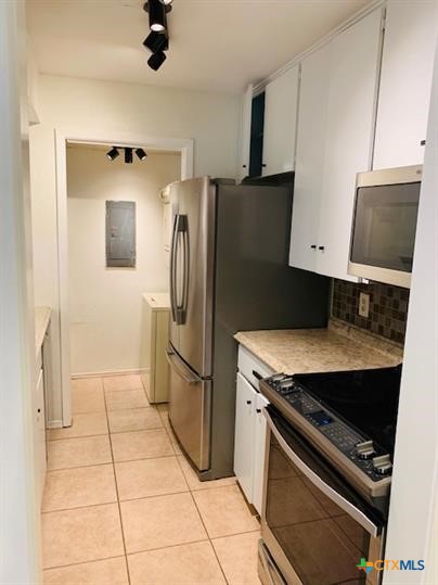 6718 Silvermine Drive 302 Property Photo 8