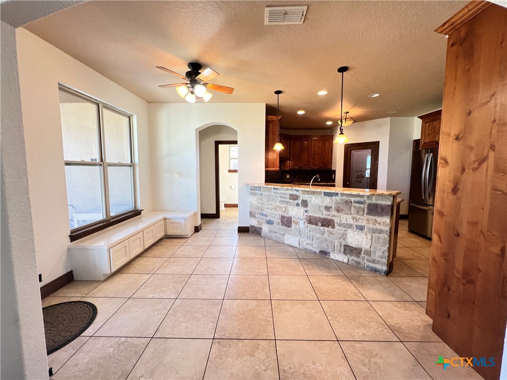 2264 Granada Hills Property Photo 15