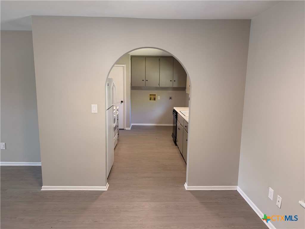 795 Albert Street Property Photo 7