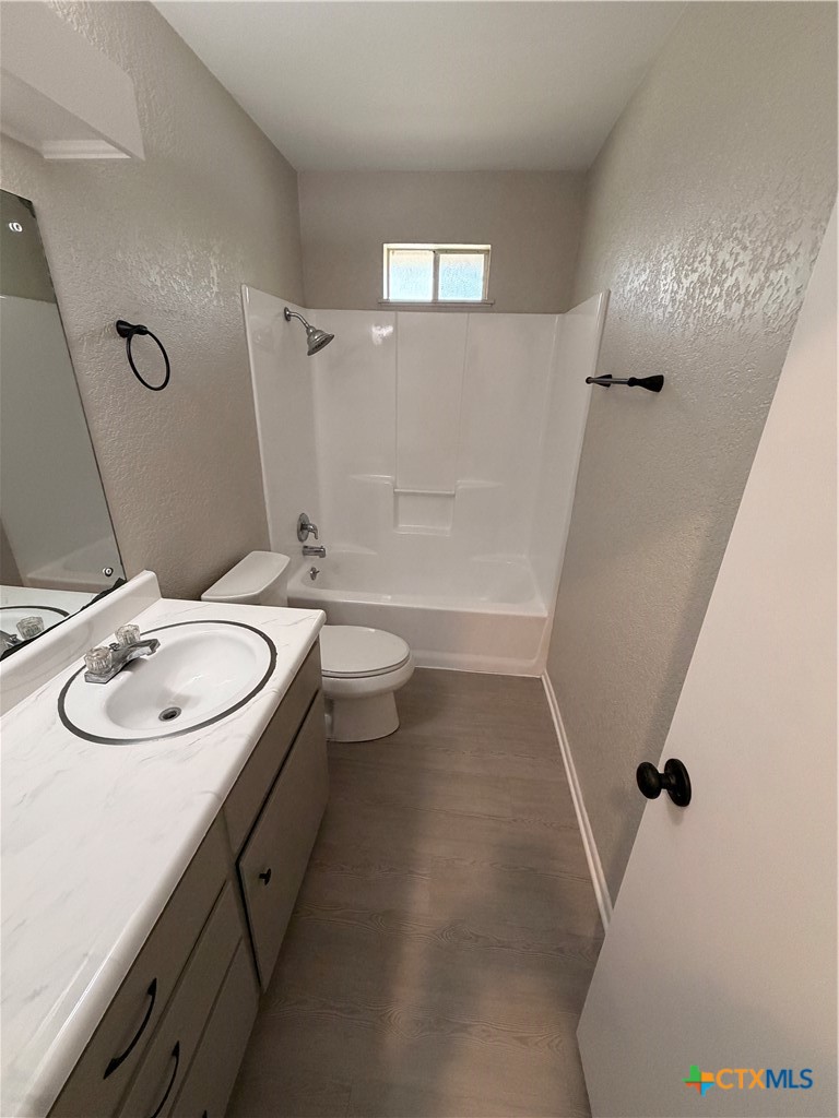 795 Albert Street Property Photo 16